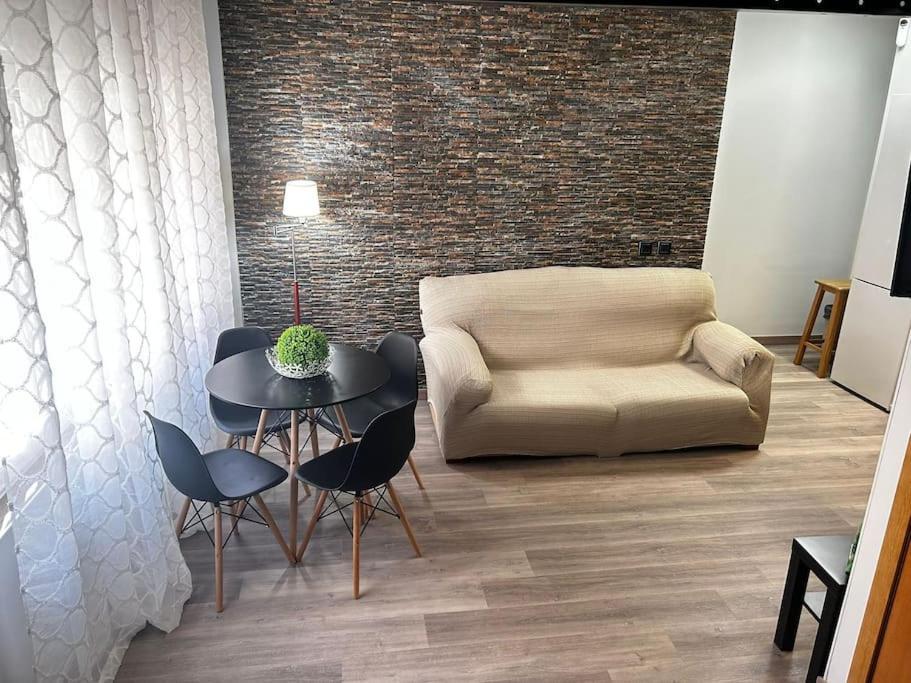 Apartamento Amueblado En El Centro De Мадрид Екстериор снимка