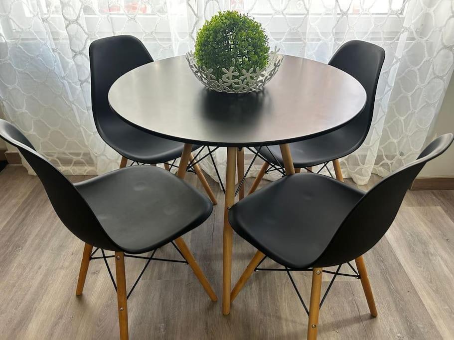 Apartamento Amueblado En El Centro De Мадрид Екстериор снимка