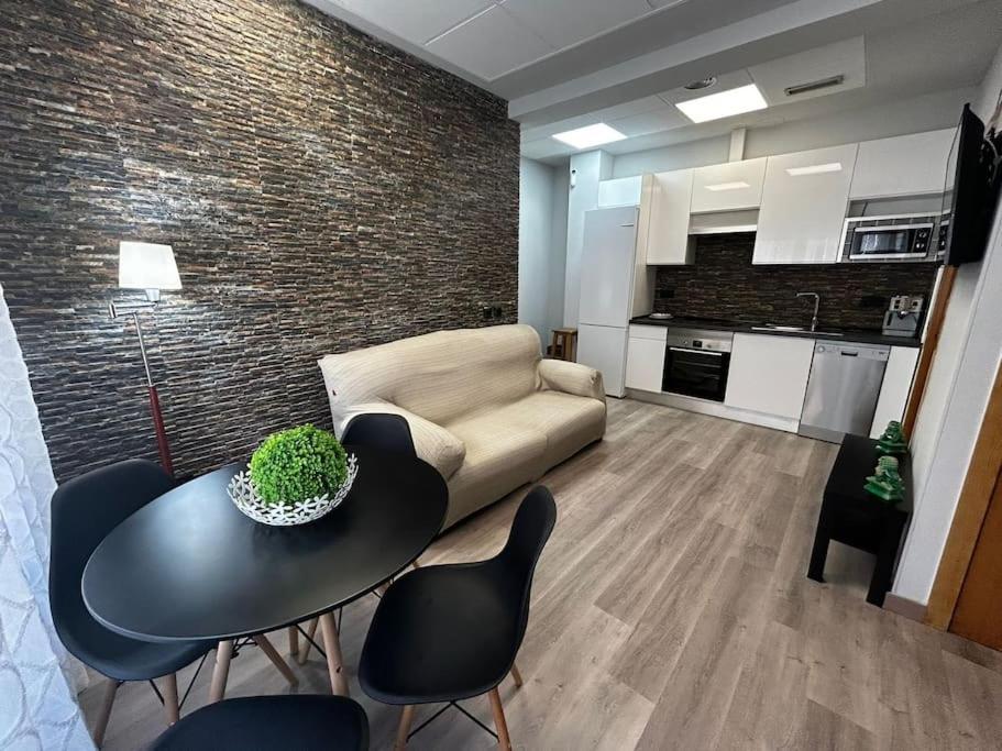 Apartamento Amueblado En El Centro De Мадрид Екстериор снимка