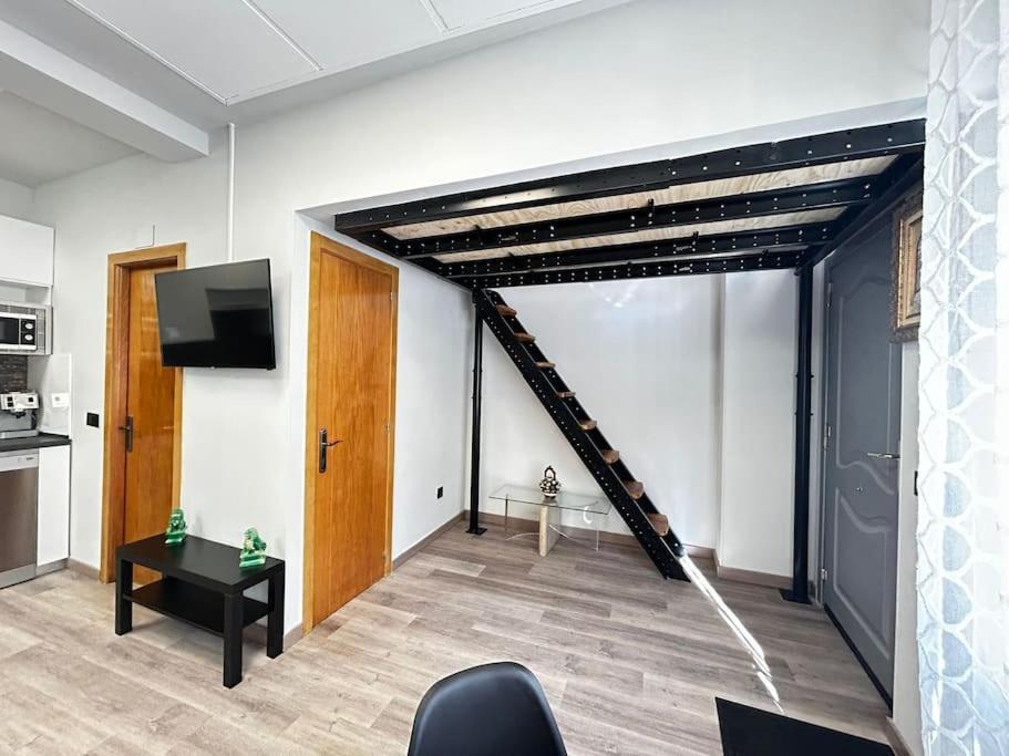 Apartamento Amueblado En El Centro De Мадрид Екстериор снимка